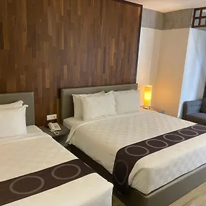 Frame Hotell